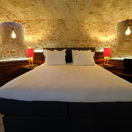 Secret Jacuzzi Mons - Parking Prive Gratuit Bed and Breakfast Eksteriør billede